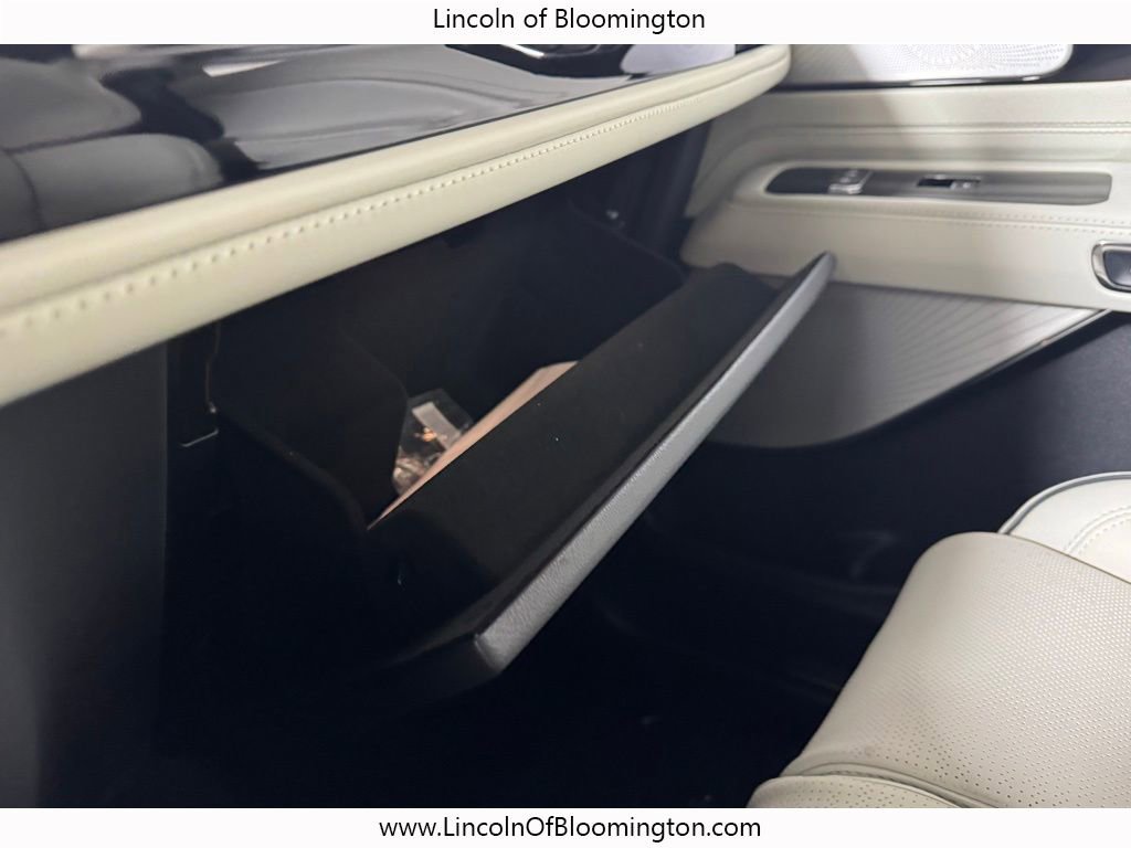 New 2026 Lincoln Aviator Black Label w/ Dynamic Handling Package image 59