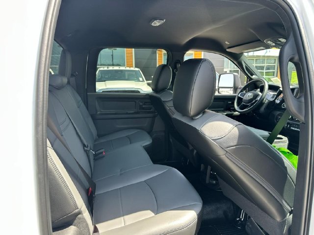 New 2026 RAM 3500 Tradesman w/ Chrome Appearance Group A AWD/4WD image 4