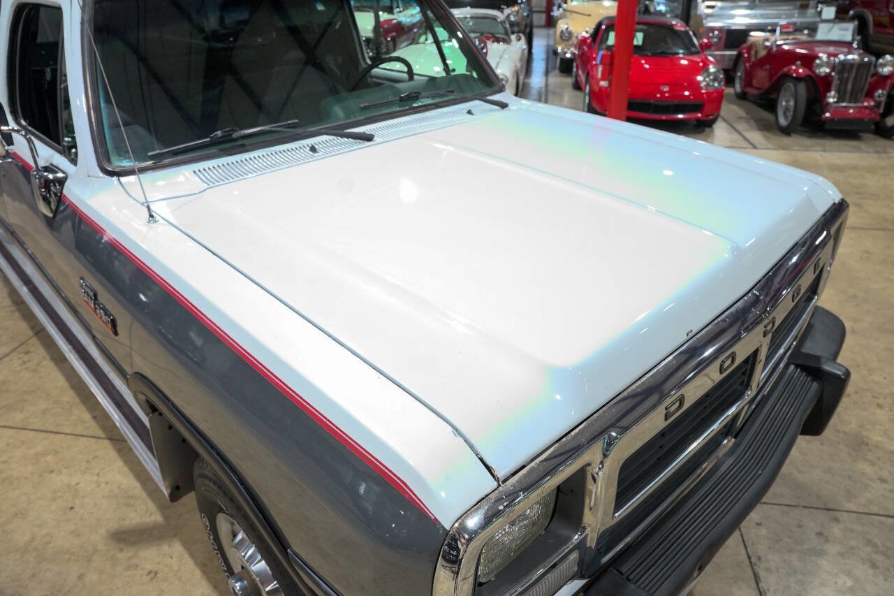 Used 1992 Dodge D/W Truck 250 image 18