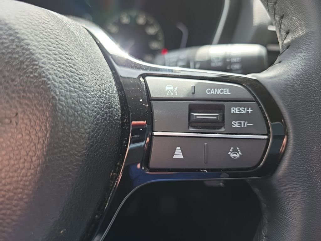 Used 2025 Honda Pilot EX-L image 14