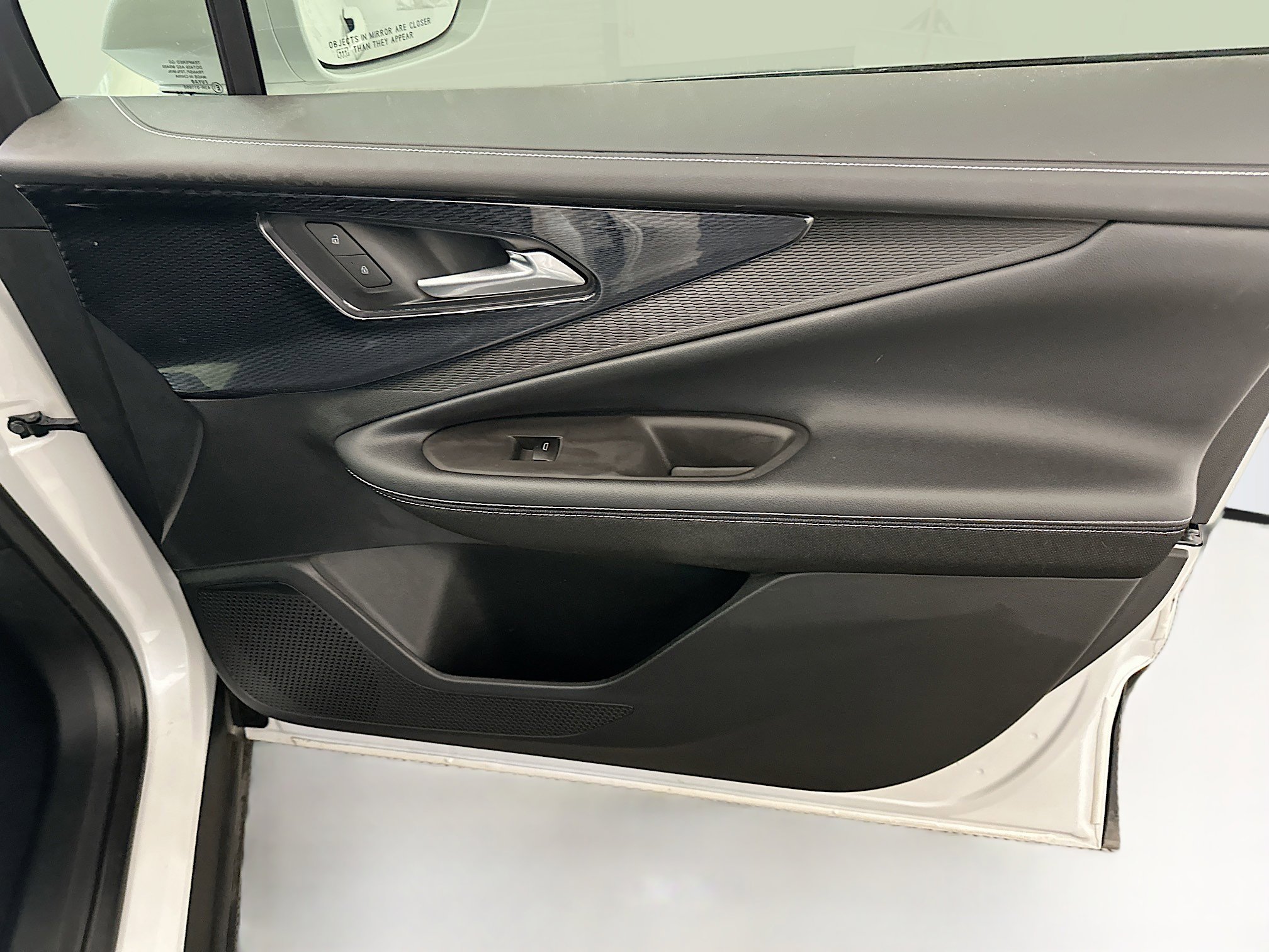 Used 2024 Chevrolet Blazer EV LT image 34