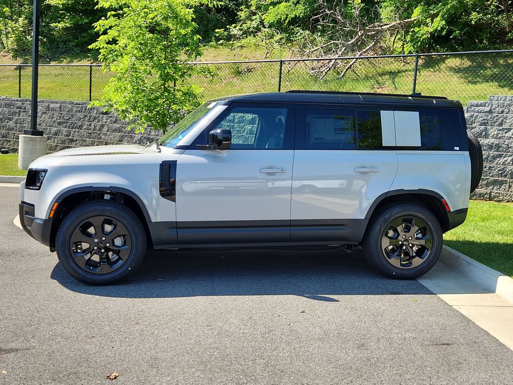New 2026 Land Rover Defender 110 S AWD/4WD image 6