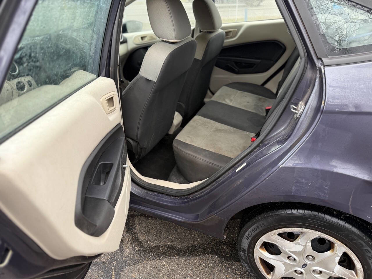 Used 2013 Ford Fiesta S w/ Convenience Pkg image 9