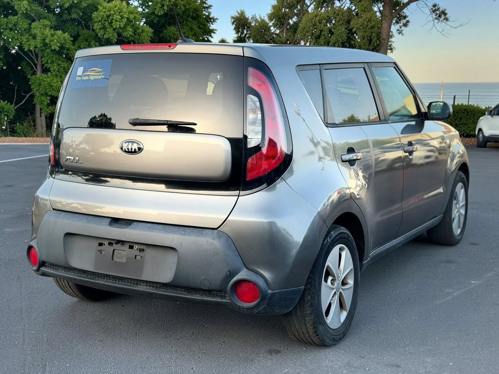 Used 2016 Kia Soul FWD image 7