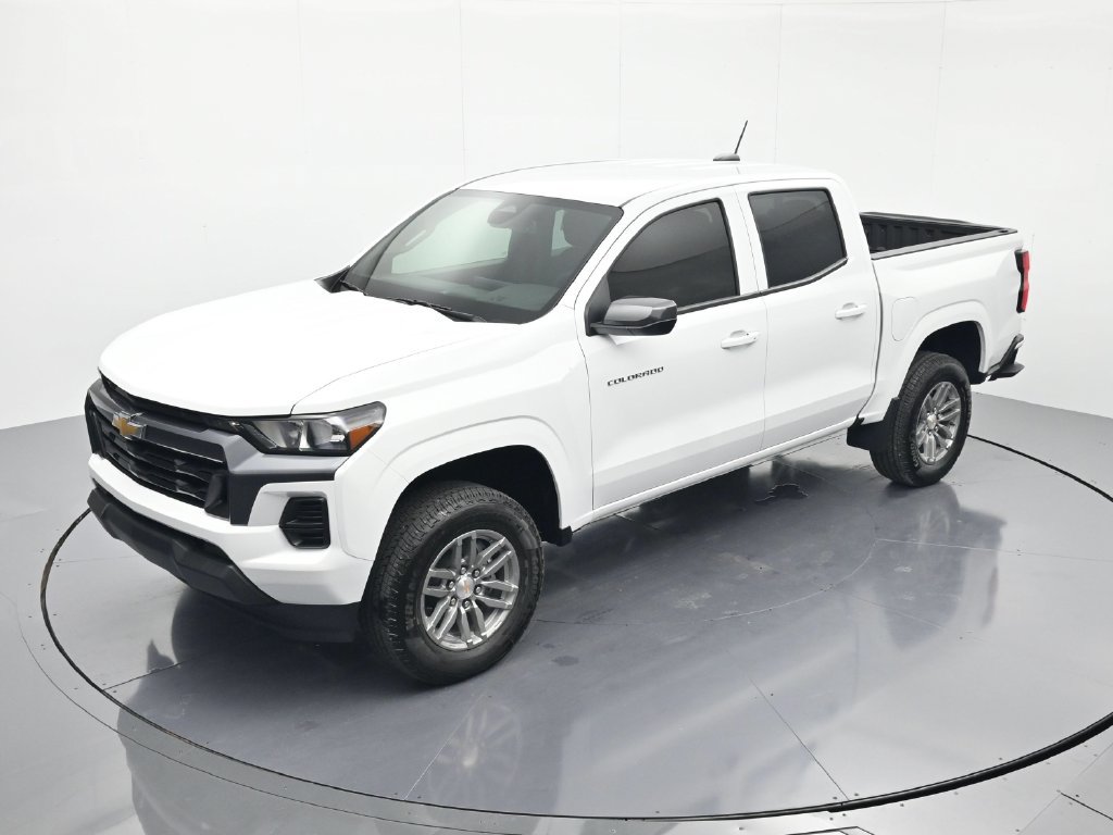 Used 2026 Chevrolet Colorado LT RWD image 28