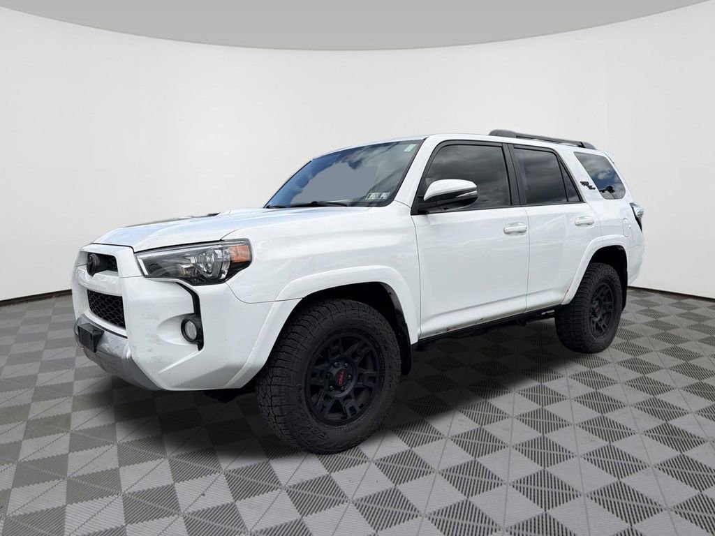 Used 2019 Toyota 4Runner TRD Off-Road Premium AWD/4WD image 3