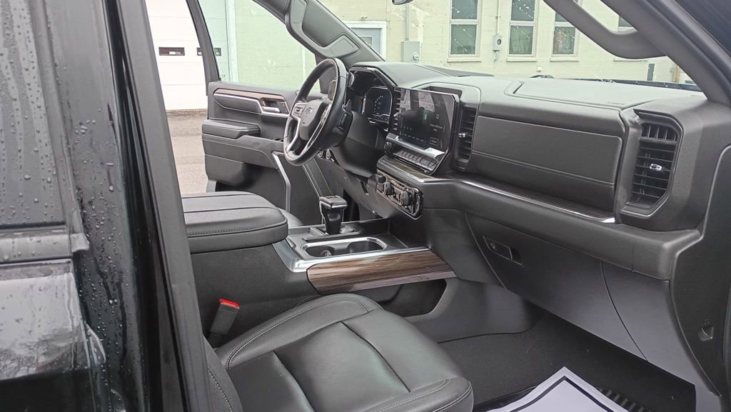 Used 2023 Chevrolet Silverado 1500 RST w/ All Star Edition Plus AWD/4WD image 10