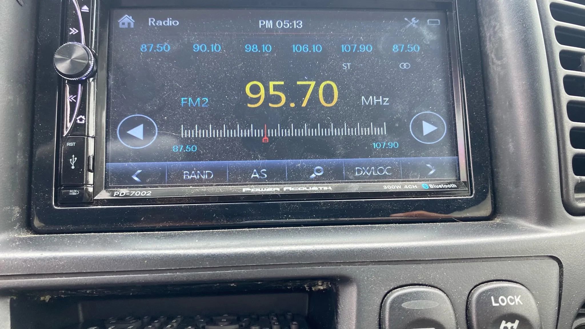 Used 2002 MAZDA Tribute ES image 10