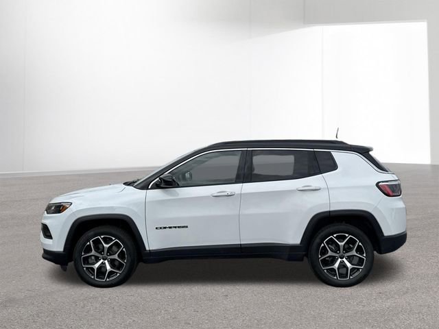 Used 2025 Jeep Compass Limited AWD/4WD image 14