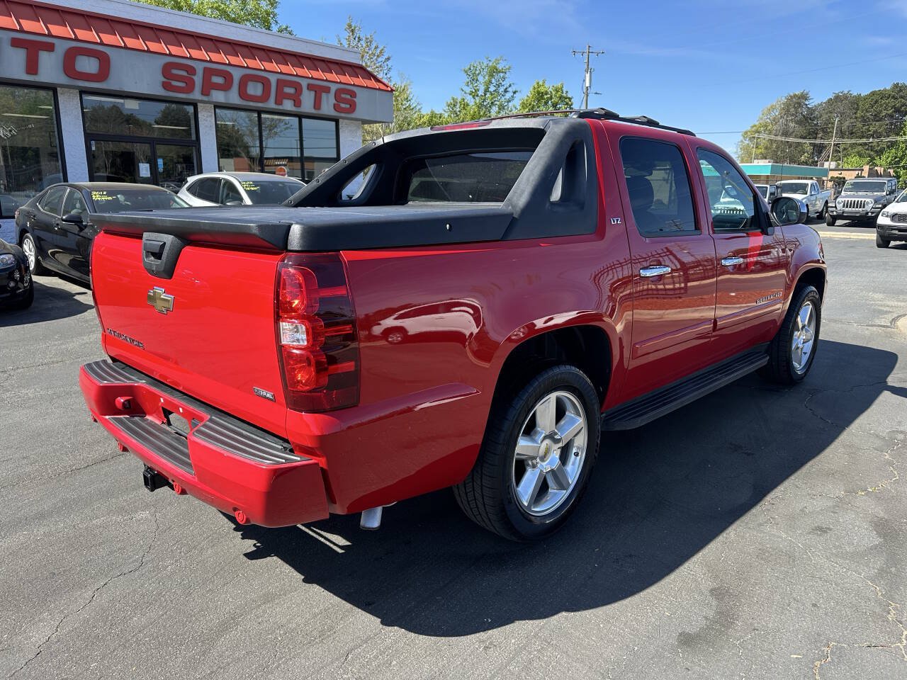 Used 2008 Chevrolet Avalanche LTZ w/ LTZ Preferred Equipment Group RWD image 5