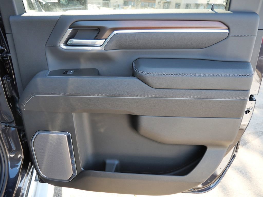 New 2026 GMC Sierra 3500 Denali w/ Denali Reserve Package image 22