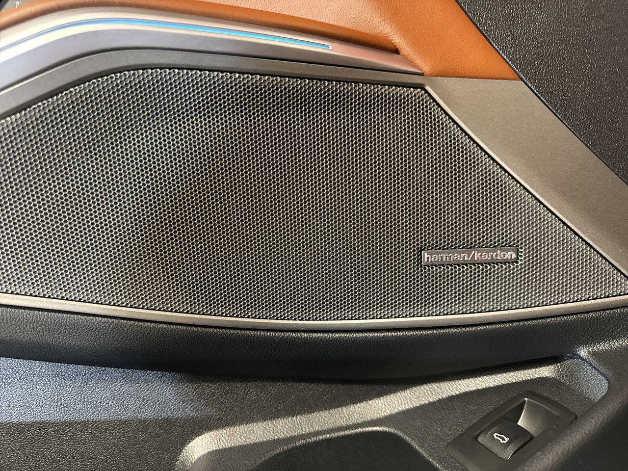 Used 2024 BMW M3 Competition w/ Executive Package image 19