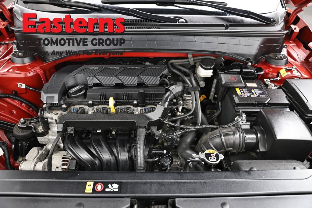 Used 2023 Hyundai Venue Limited FWD image 7