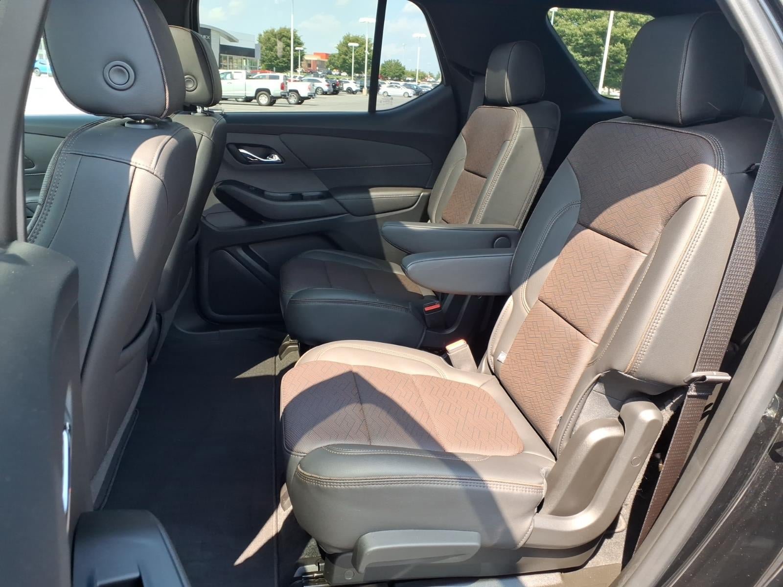 Certified 2023 Chevrolet Traverse High Country AWD/4WD image 16