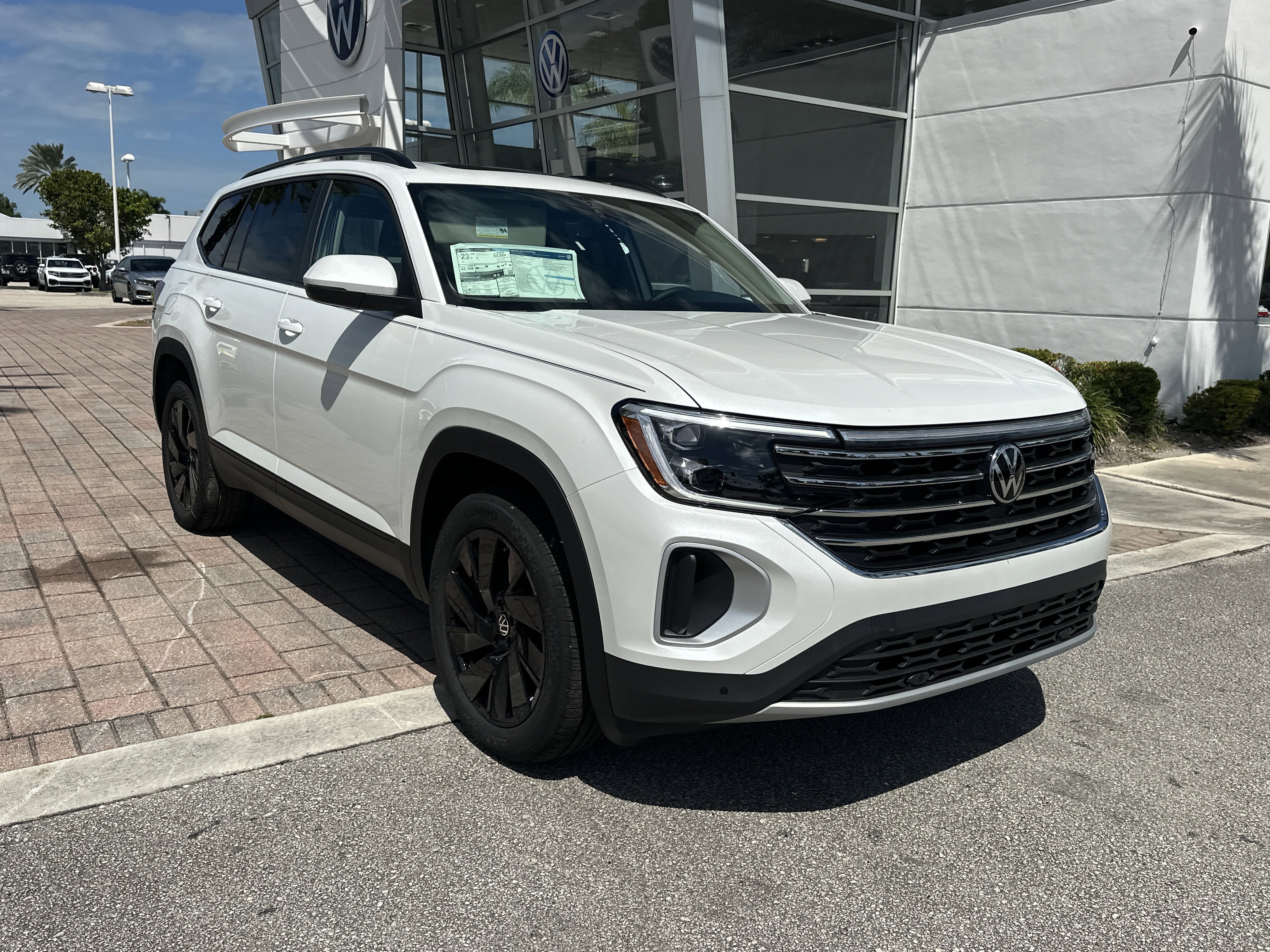 New 2026 Volkswagen Atlas SE image 4