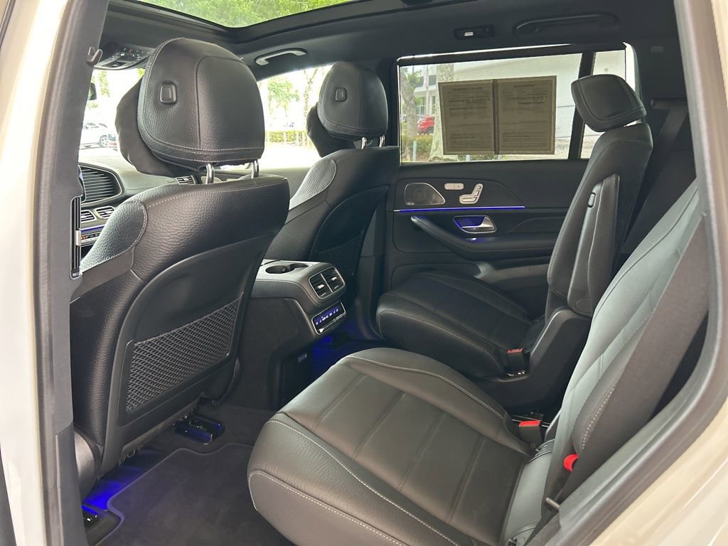 Used 2025 Mercedes-Benz GLS 450 4MATIC image 31