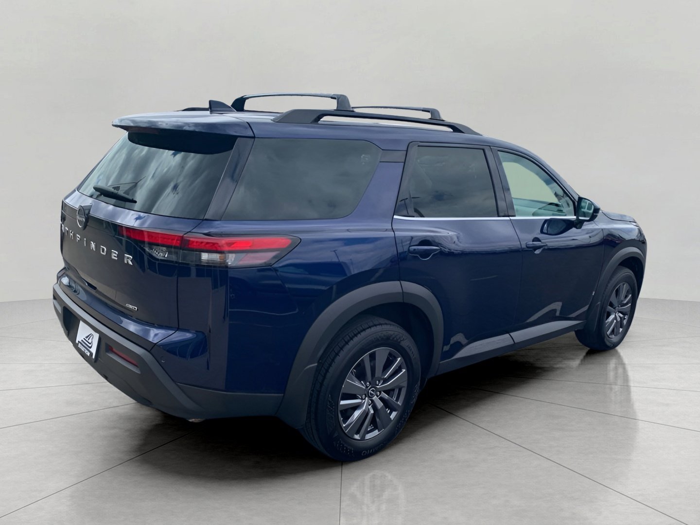 Used 2025 Nissan Pathfinder SV AWD/4WD image 7