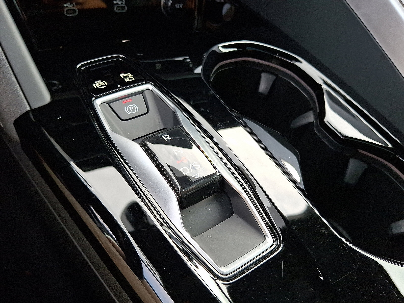 Used 2025 Audi Q5 Premium image 16