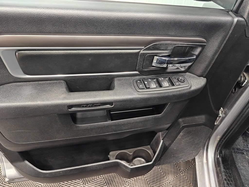 Used 2024 RAM 1500 Classic Warlock AWD/4WD image 41