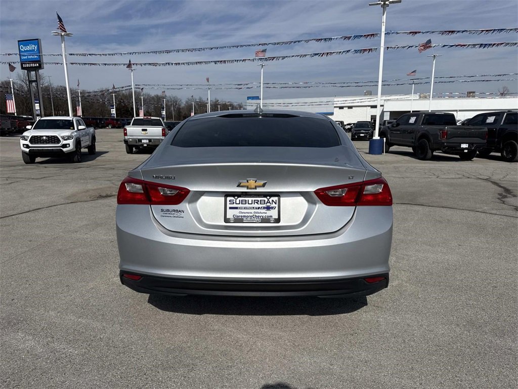 Used 2018 Chevrolet Malibu LT image 4