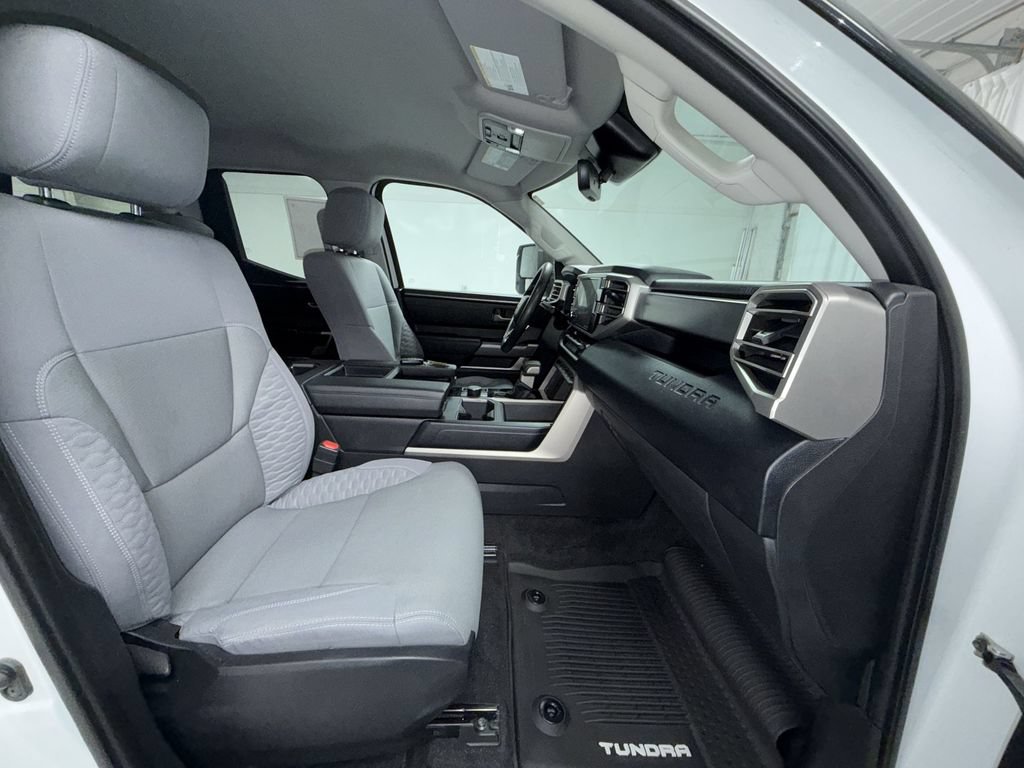 Certified 2022 Toyota Tundra SR5 w/ SR5 Convenience Package AWD/4WD image 8