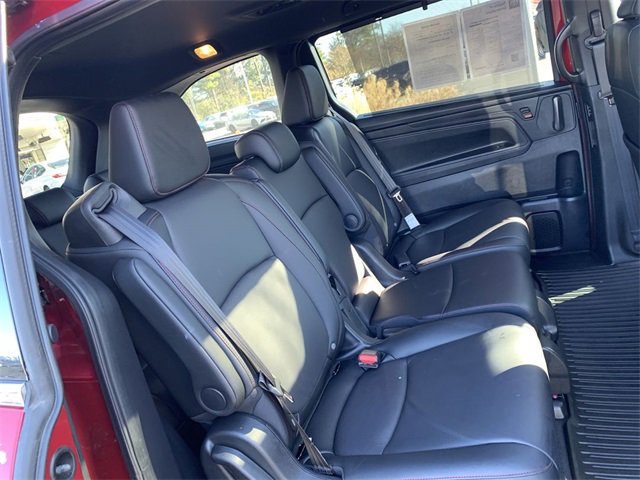 Used 2025 Honda Odyssey Sport-L image 12