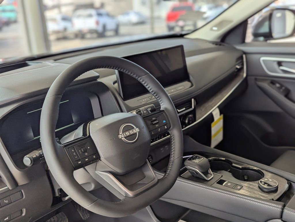 New 2026 Nissan Rogue Platinum image 16