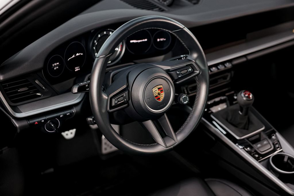 Used 2022 Porsche 911 Targa 4S AWD/4WD image 10