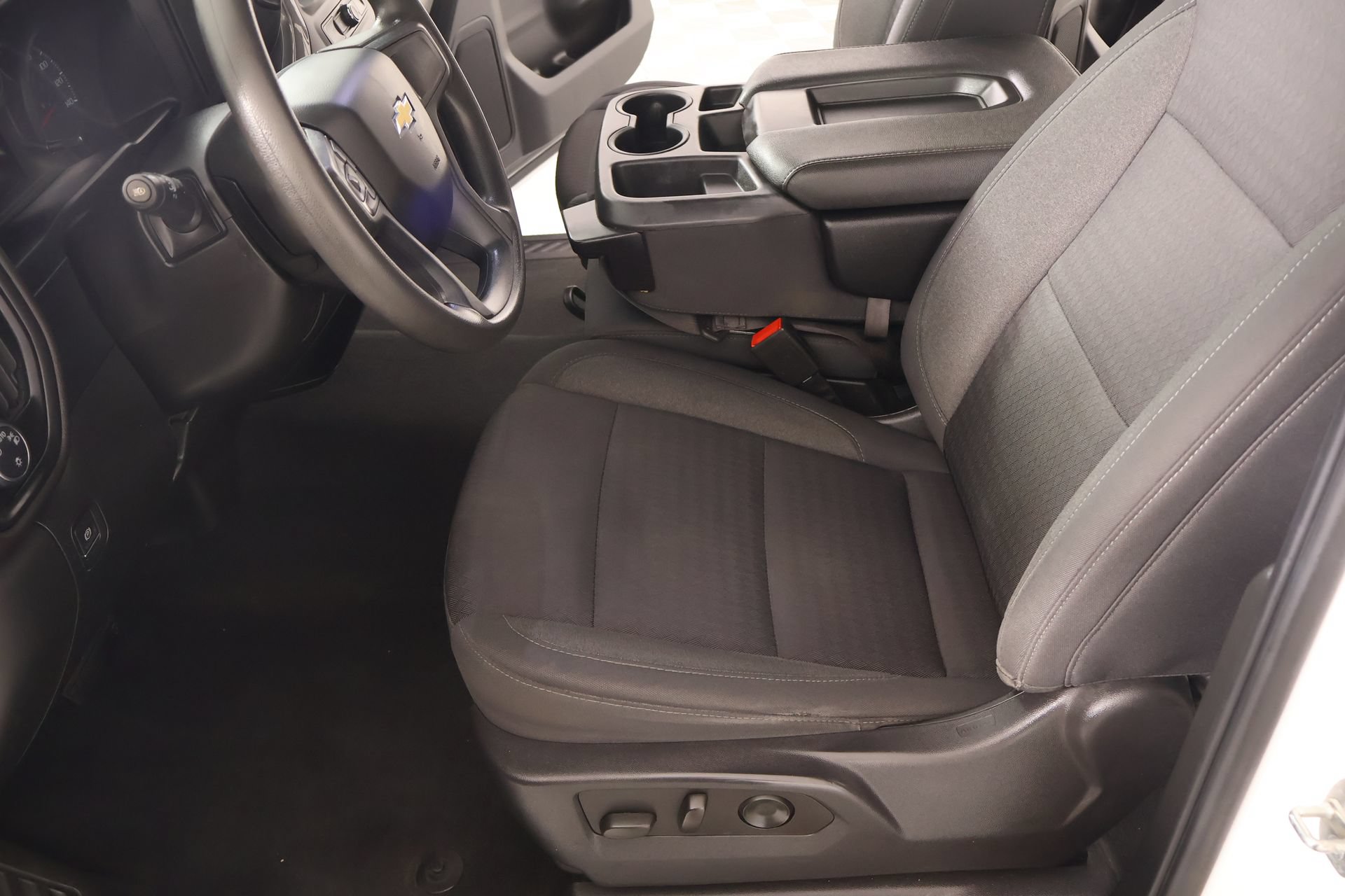 Used 2023 Chevrolet Silverado 1500 Custom AWD/4WD image 10