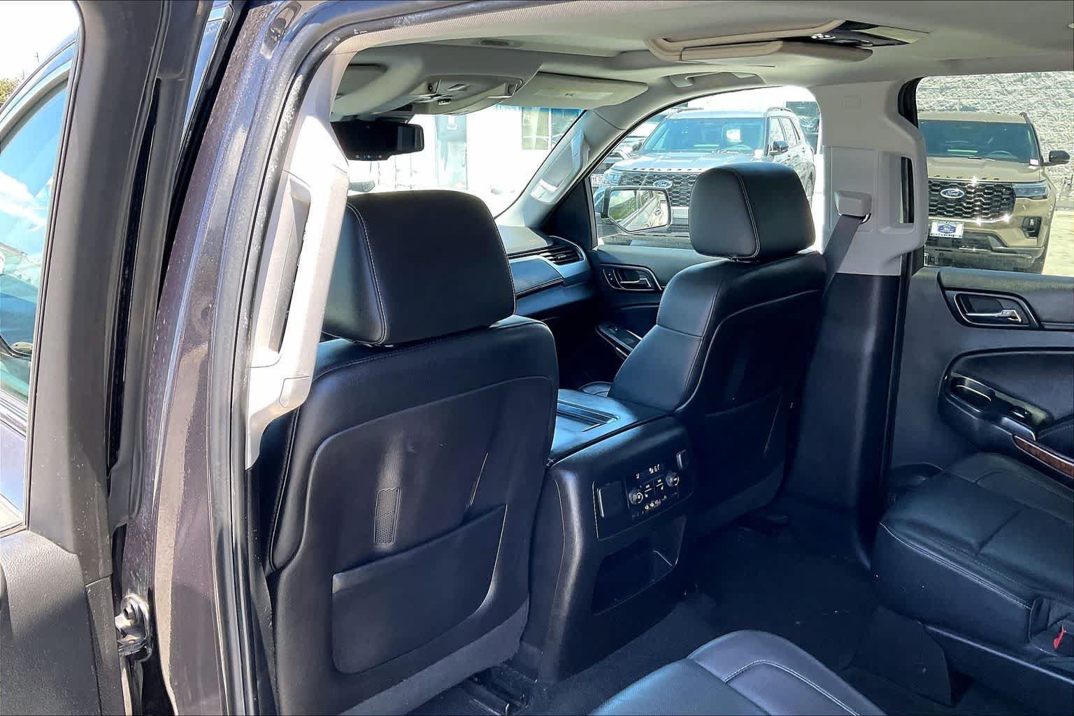 Used 2015 Chevrolet Tahoe LTZ AWD/4WD image 12