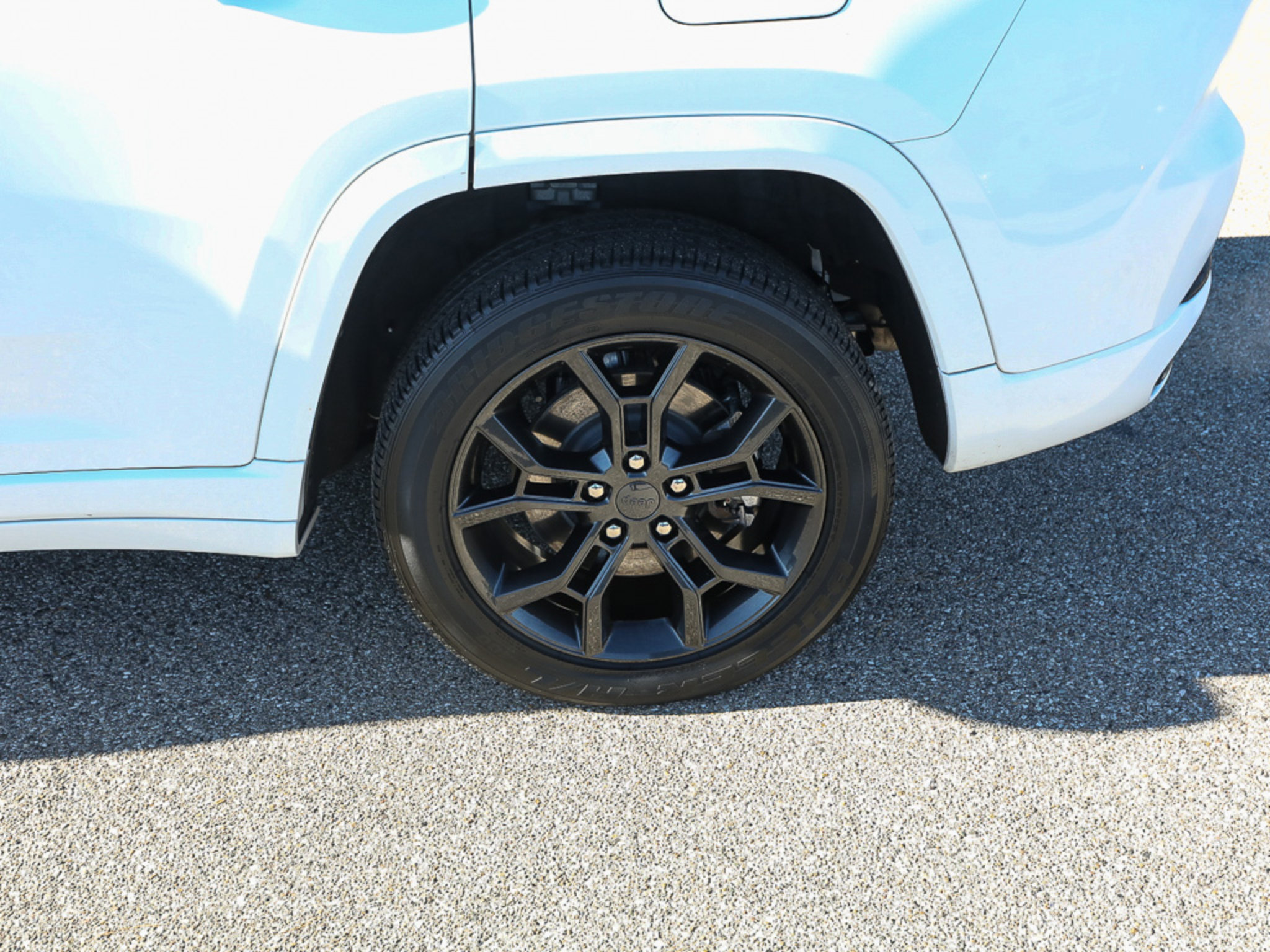 Used 2023 Jeep Grand Cherokee 30th Anniversary AWD/4WD image 4
