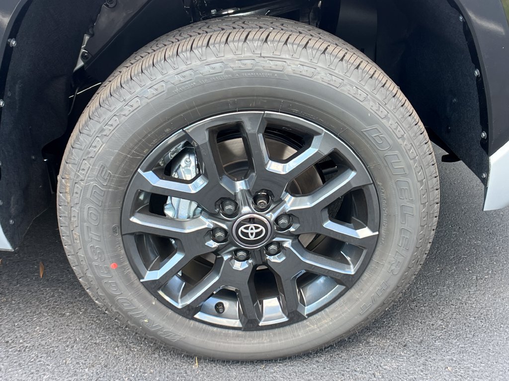New 2026 Toyota Tundra Platinum AWD/4WD image 25