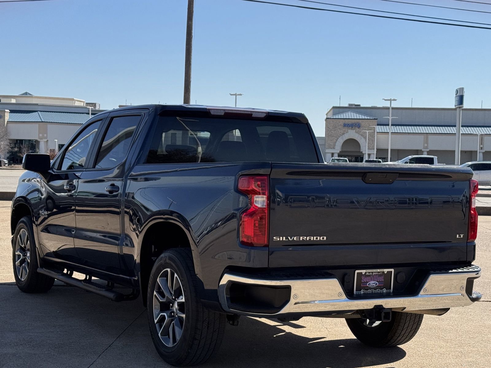 Used 2020 Chevrolet Silverado 1500 LT w/ Texas Edition image 6