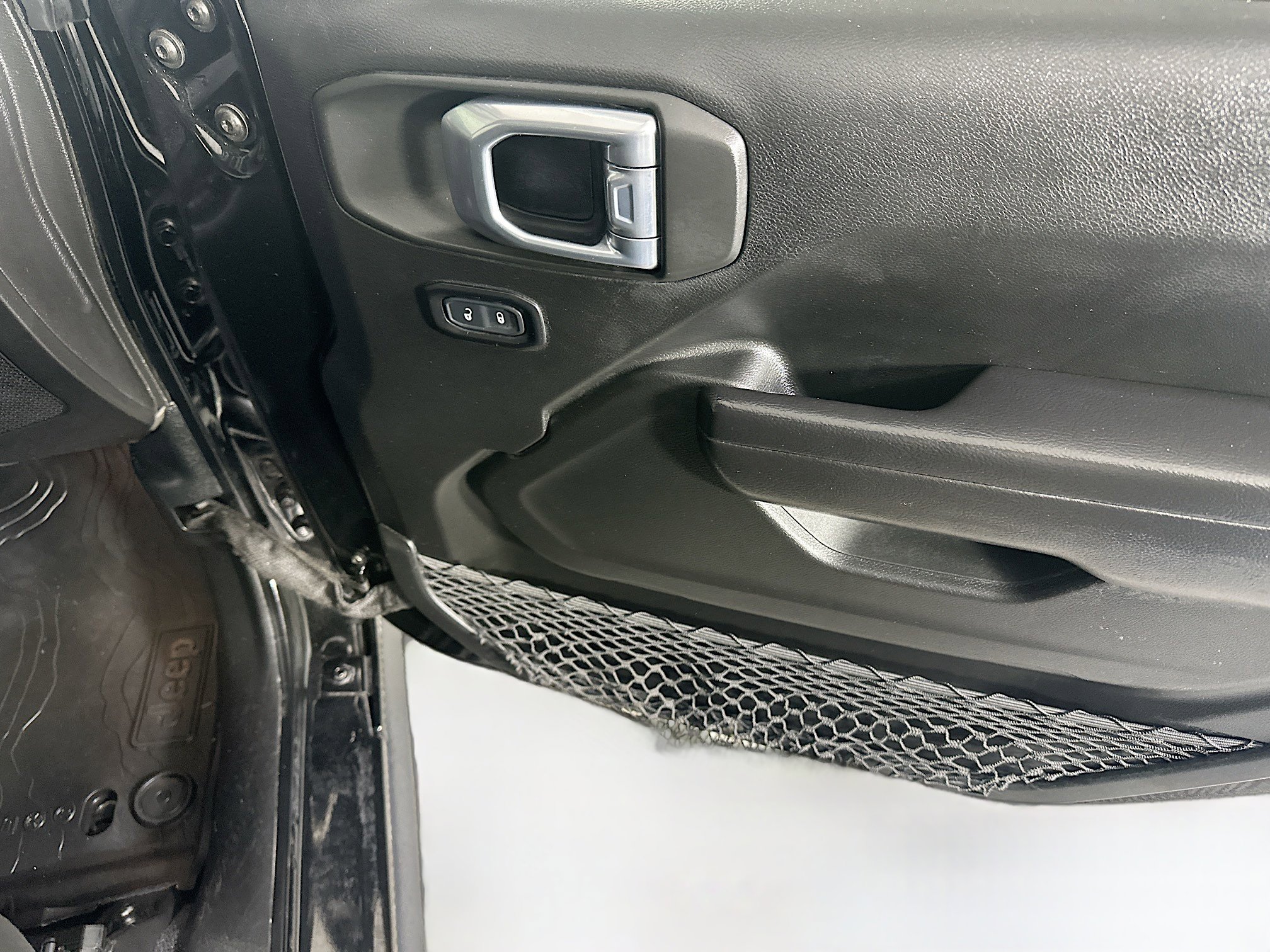 Used 2021 Jeep Wrangler Willys image 28