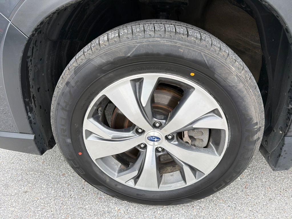 Certified 2023 Subaru Ascent Premium w/ Convenience Package image 11