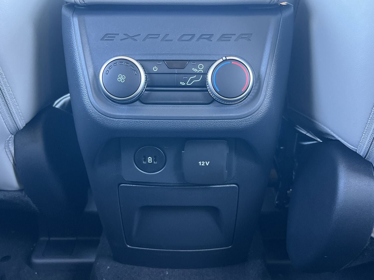 New 2026 Ford Explorer Active w/ Active Comfort Package image 18