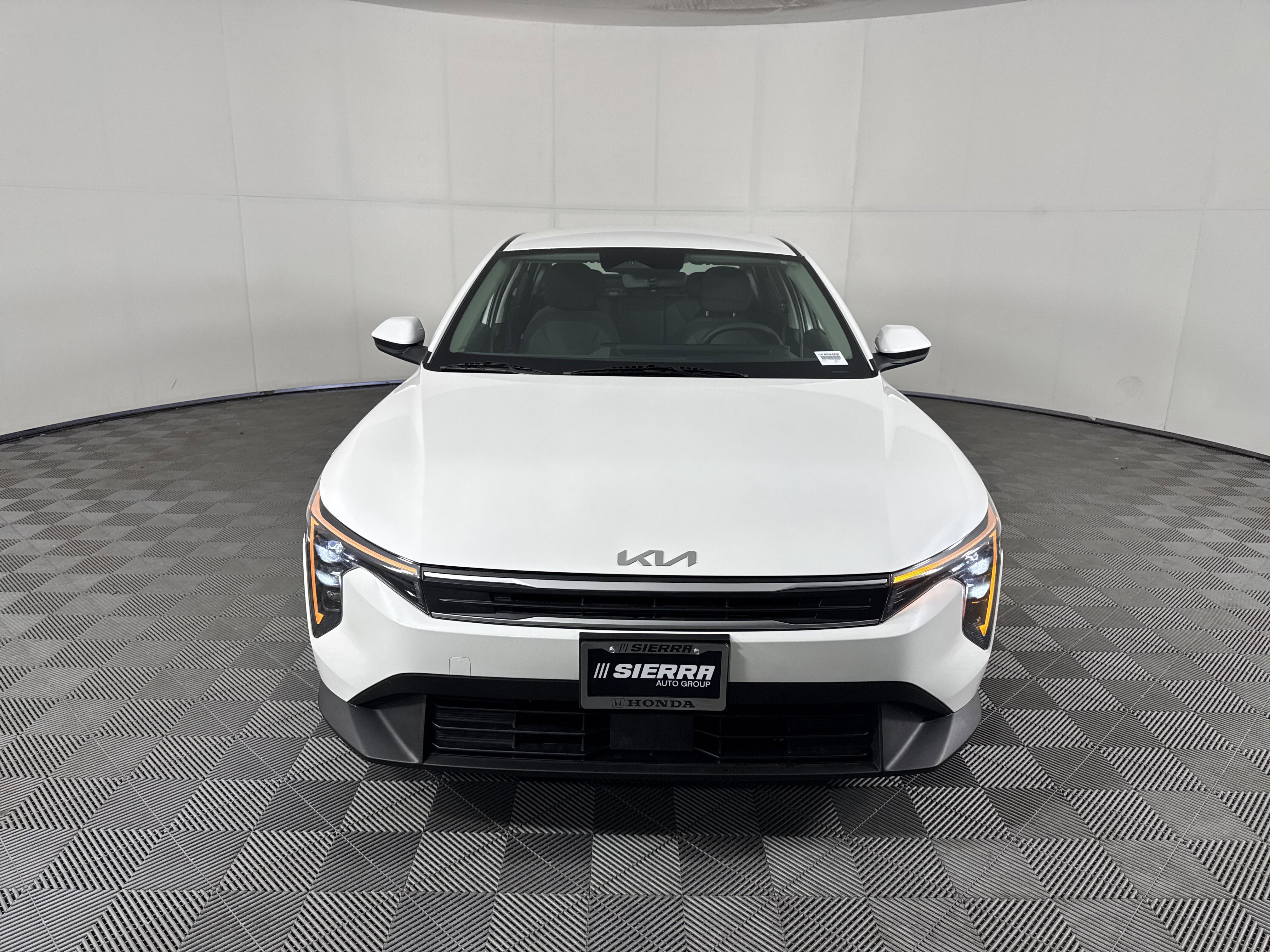 Used 2025 Kia K4 LXS FWD image 9