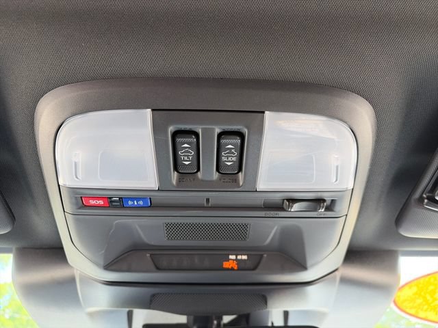 Certified 2025 Subaru Crosstrek 2.5i Sport AWD/4WD image 17