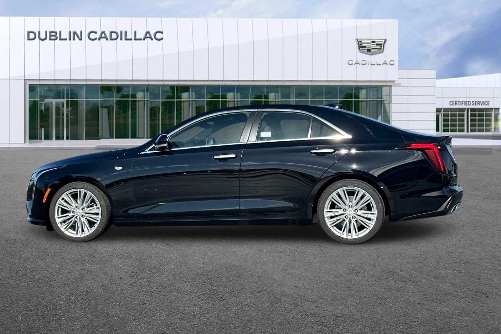 Used 2026 Cadillac CT4 Premium Luxury RWD image 7
