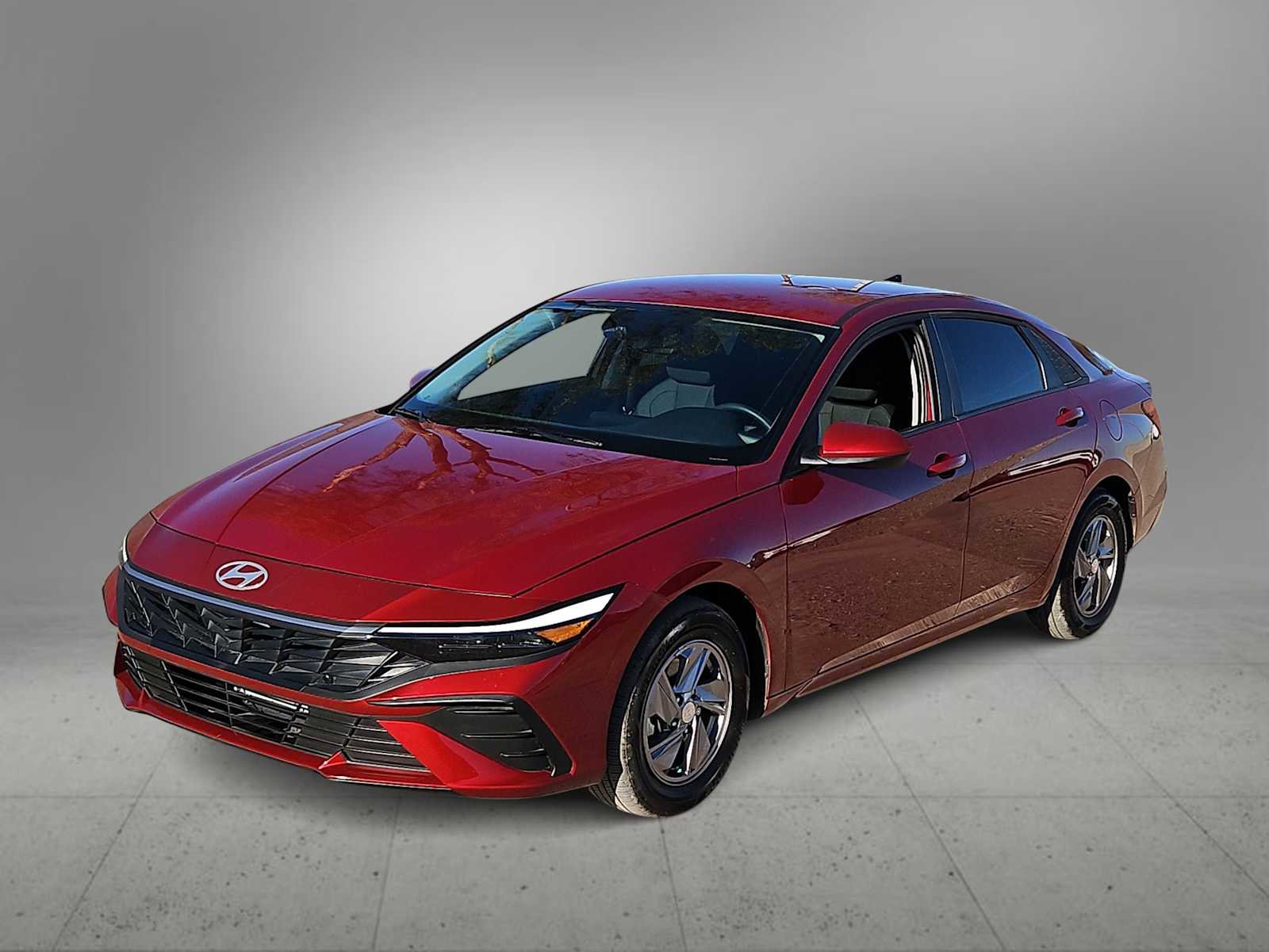 Certified 2025 Hyundai Elantra SE image 4