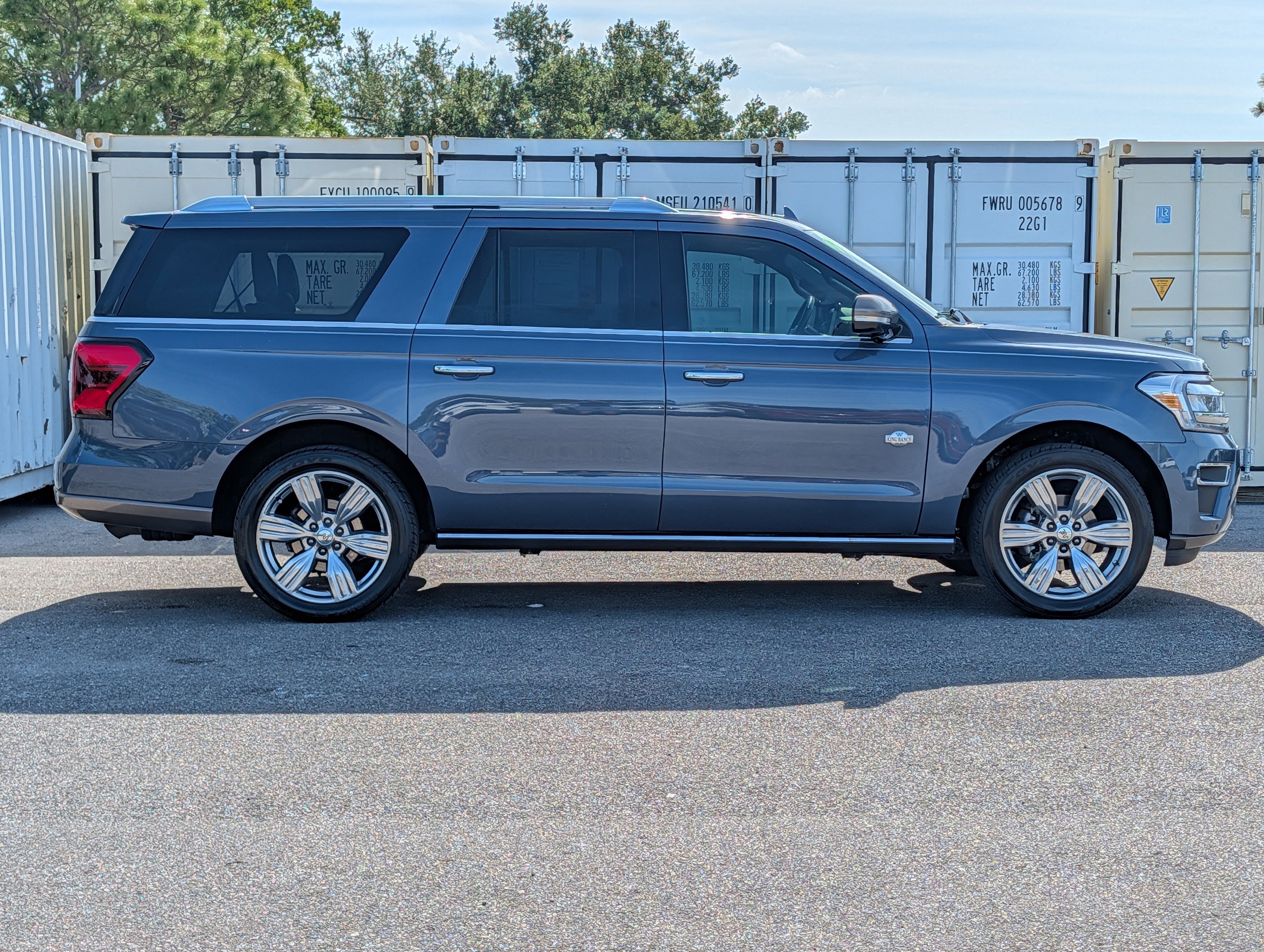 Used 2022 Ford Expedition Max King Ranch image 3