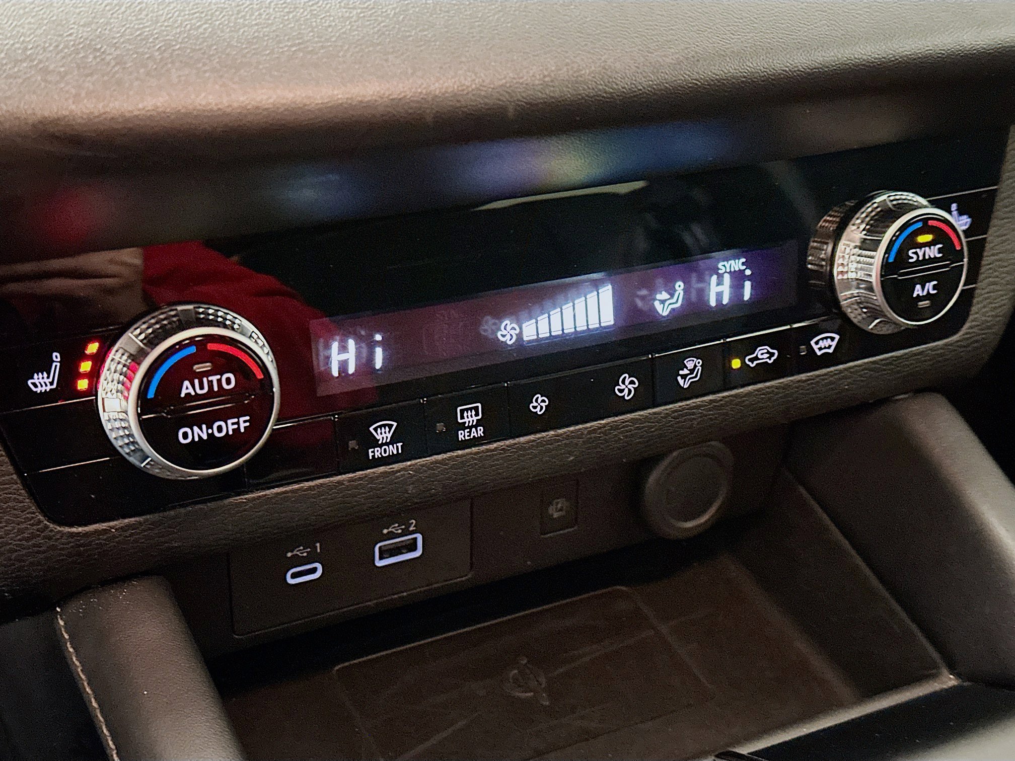 Used 2024 Mitsubishi Outlander SE image 24