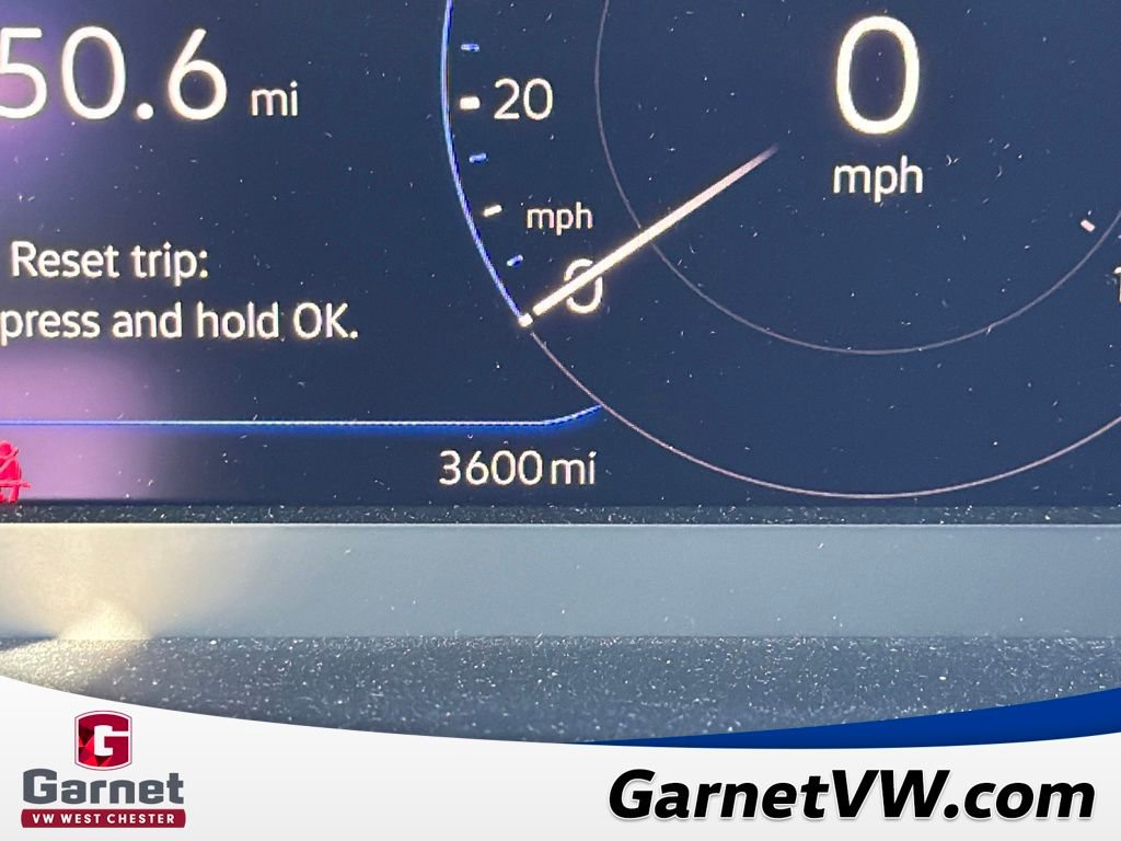 Used 2025 Volkswagen Jetta SEL image 17