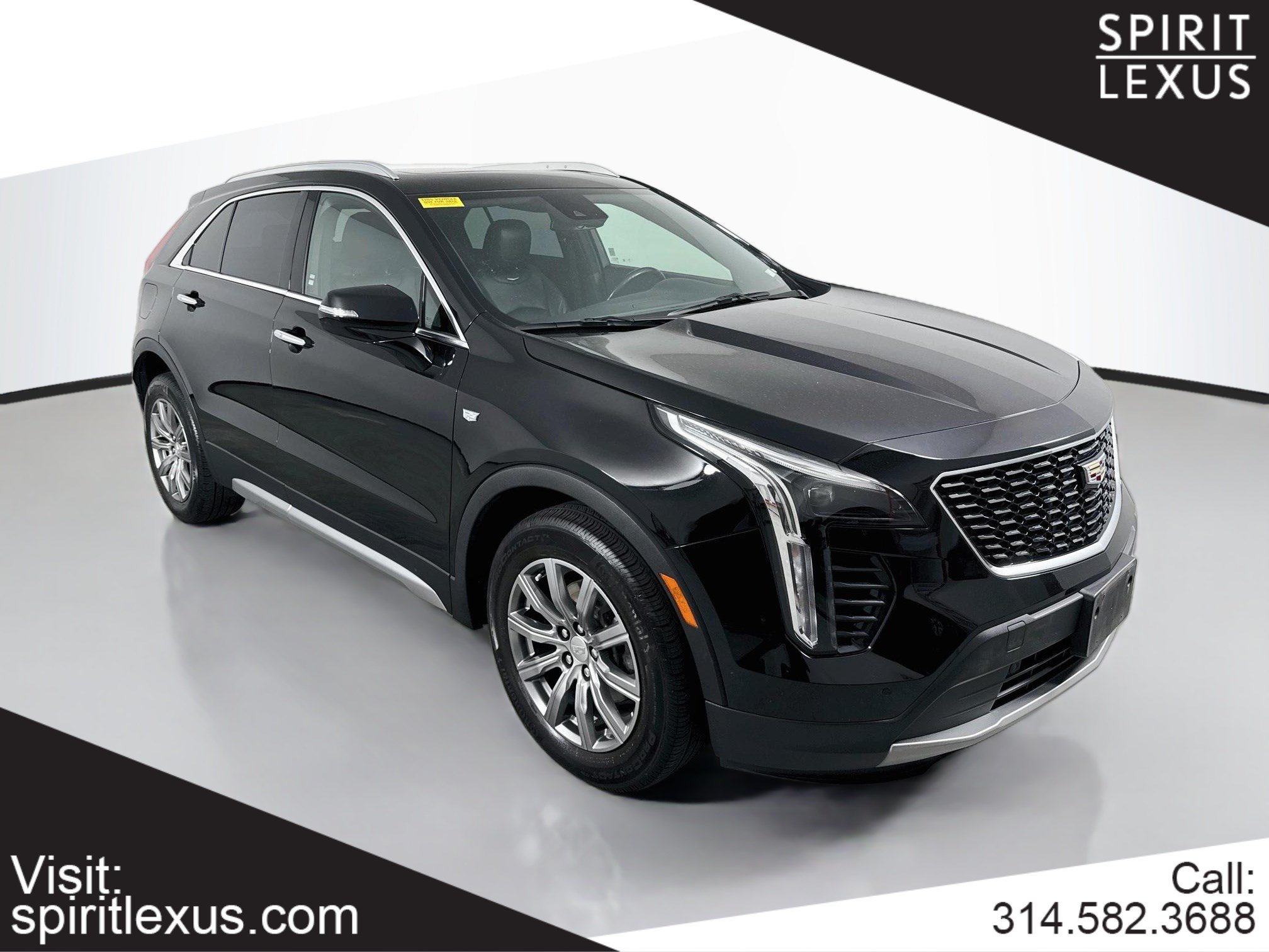 Used 2021 Cadillac XT4 Premium Luxury w/ Cold Weather Package FWD image 1
