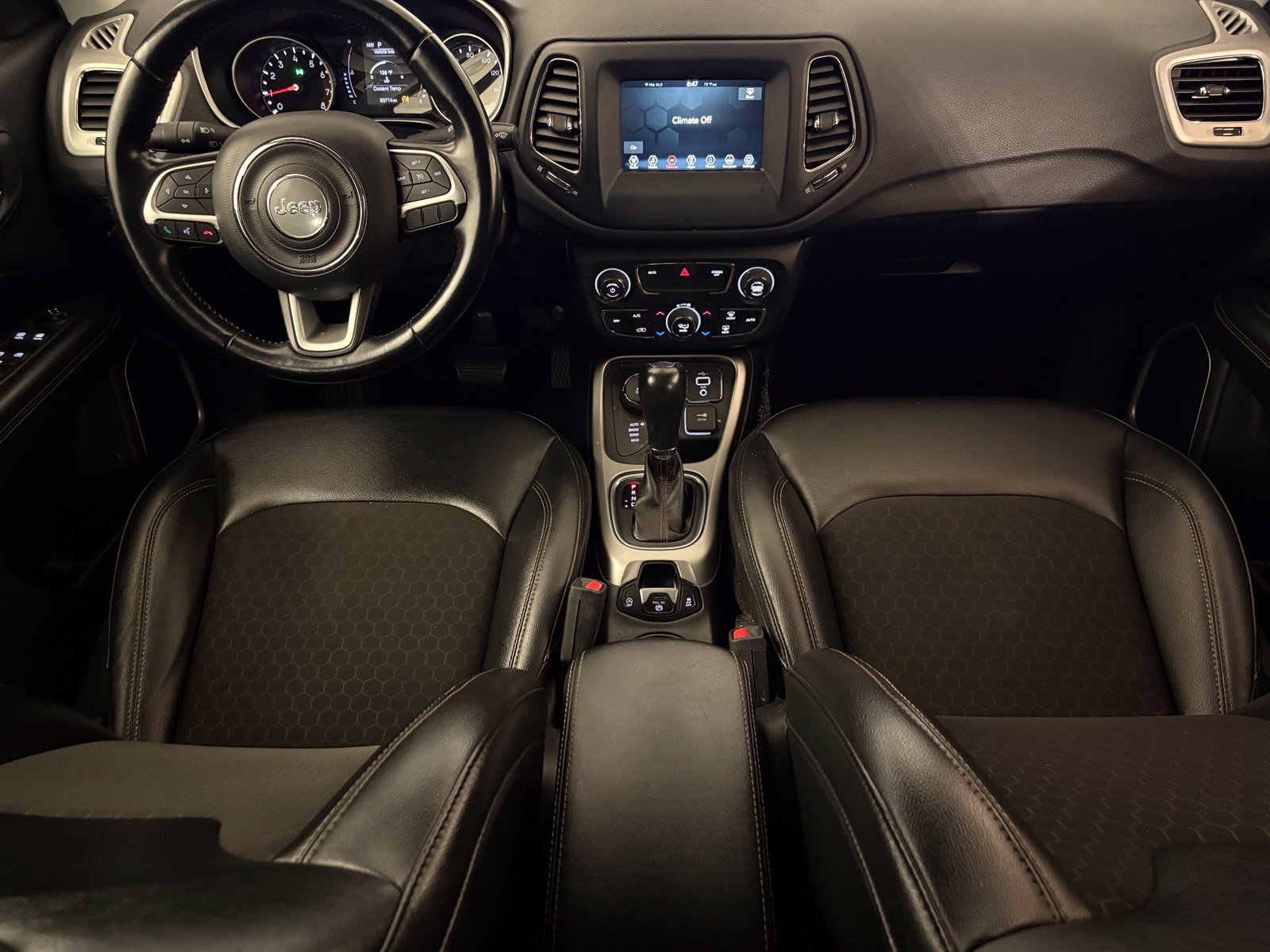 Used 2020 Jeep Compass Latitude AWD/4WD image 25