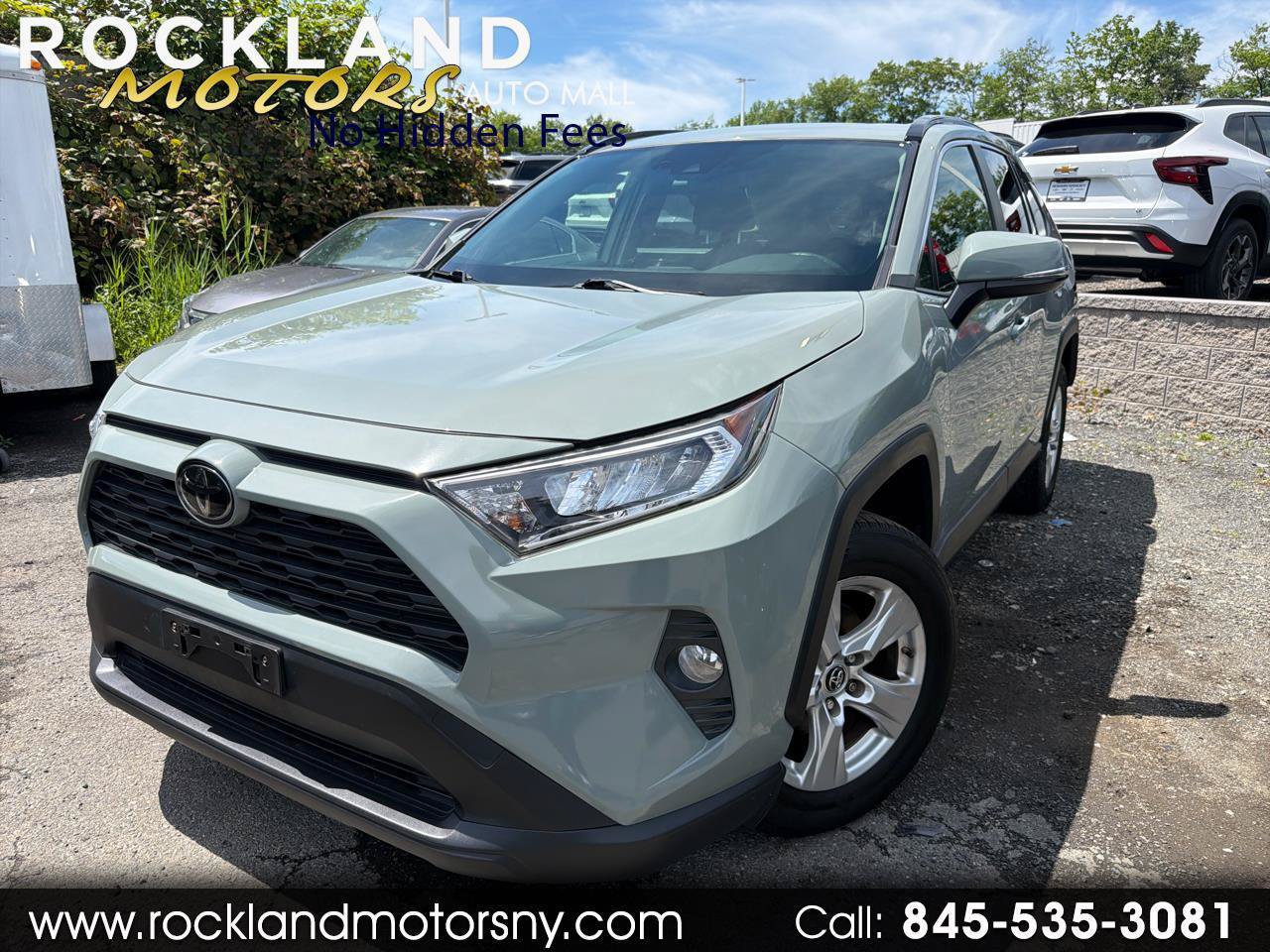Used 2019 Toyota RAV4 XLE w/ Convenience Package AWD/4WD image 1