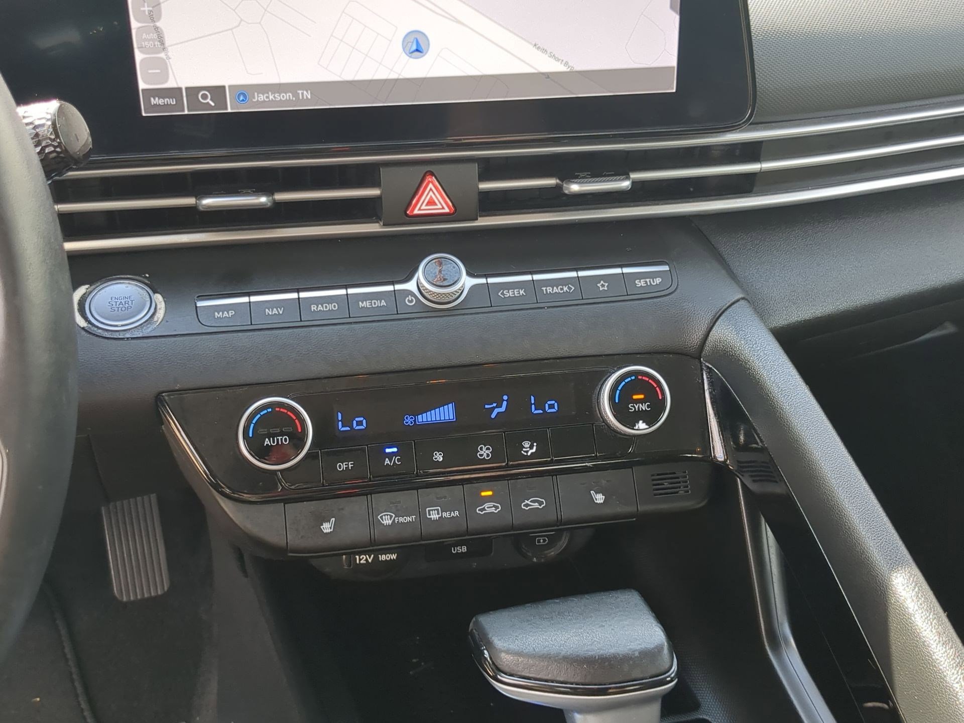 Used 2023 Hyundai Elantra SEL w/ Convenience Package image 19