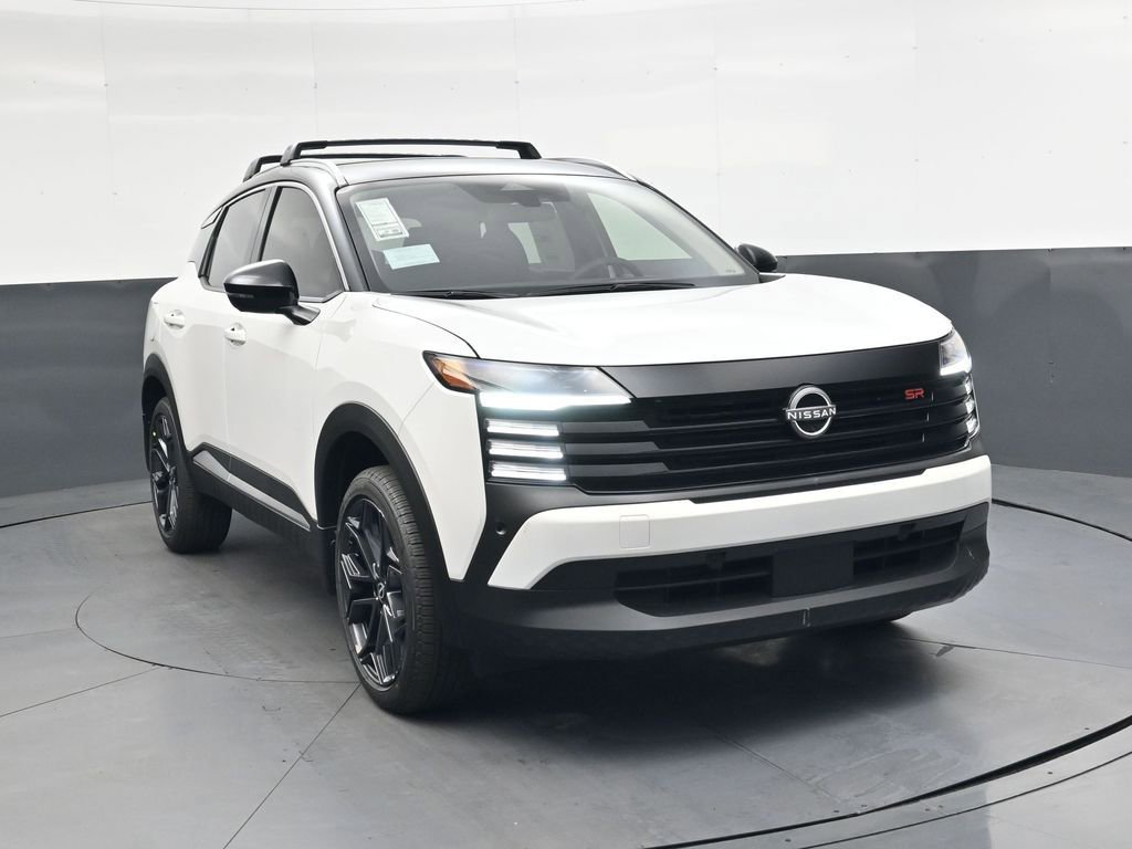 New 2026 Nissan Kicks SR w/ Cold Weather Package FWD image 2