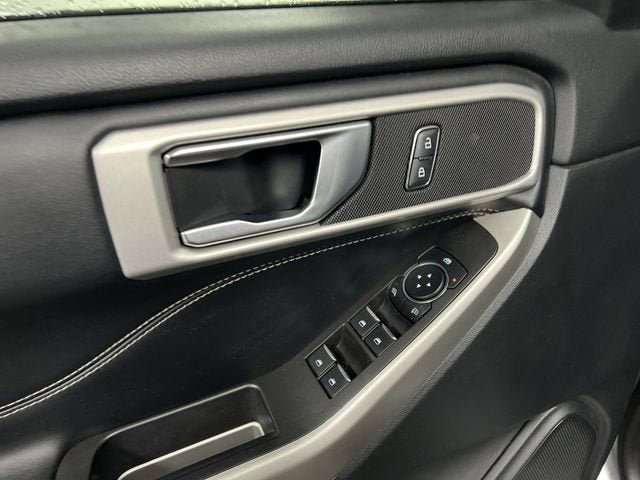 Used 2022 Ford Explorer XLT w/ Equipment Group 202A image 22