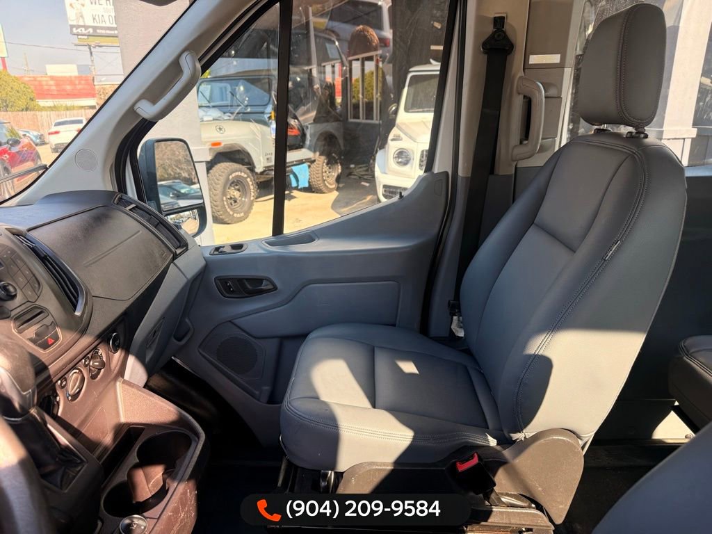 Used 2019 Ford Transit 350 XL image 18
